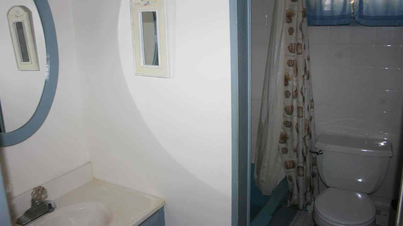 Full Bath